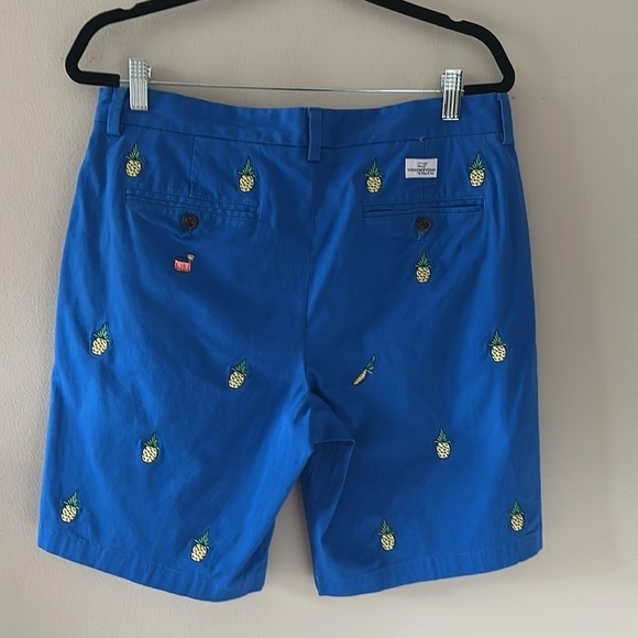 Vineyard Vines Mens Breaker Shorts Pineapple Regatta Blue Sz 32 Preppy Summer - Picture 2 of 9